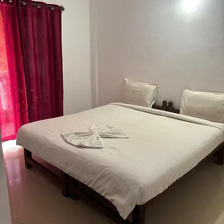 Black Heaven Beach Guest House